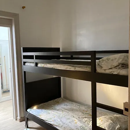 4 Personnes Centre * Sète