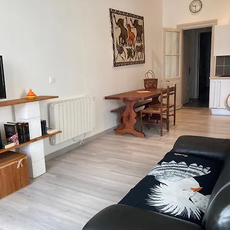 4 Personnes Centre Apartment